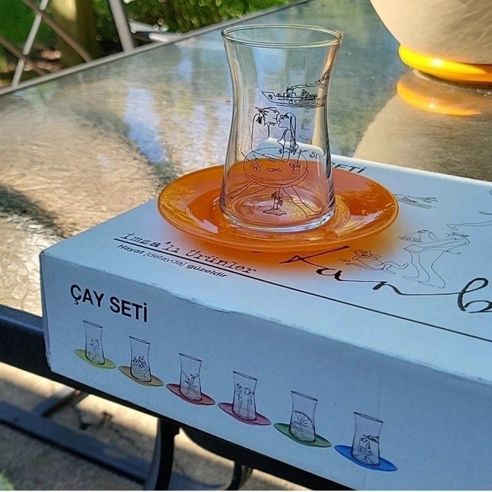 Teacup Set by Cartoonist Behiç Ak 5 Glasses Turkish Narrow  6 Saucers